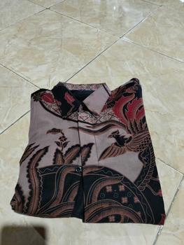 Product Review of KEMEJA BATIK MOTIF BEDAK ABU MOCCA  Lapis Furing Halus Estetik Katun Nyaman from d**d 0