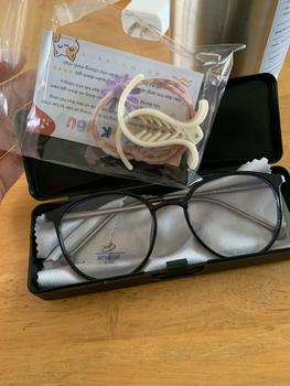Product Review of [ Mã N021 ] TKN Eyewear : Kính Tròn Nhựa Cốt Kim Loại Chắc Chắn - Unisex Nam Nữ đeo được ( Kèm hộp - khăn lau ) from C** 2