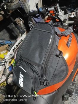 Product Review of Motorcycle Fuel Tank Bag Givi Bag Motorcycle Bag Universal Magnetic Motorcycle Waterproof Bag from p**3 0