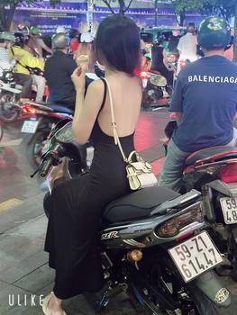 Product Review of D08 - ĐẦM 2S ĐUÔI CÁ THUN LỤA Nữ Dress from B** k** 0