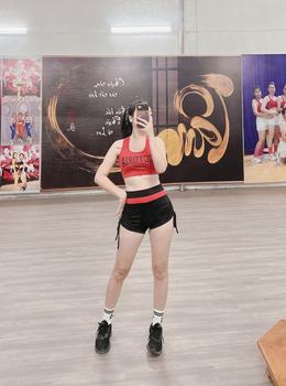 Product Review of Bộ đồ tập nữ thoáng khí thoải mái Sport from L**h C**y 0