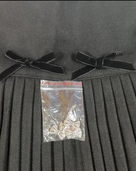 Product Review of Chân váy nhung xếp ly đính nơ chất dạ nhung from N**a 0