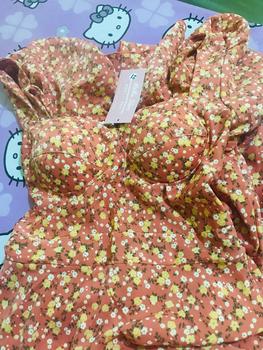 Product Review of Đầm cúp tay lỡ xinh xắn dáng  cùng  Với Họa Tiết Hoa Nhẹ Nhàng . from T**@ 0