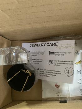 Product Review of 18K Cadena Dainty Bracelet from L**a b**s 0