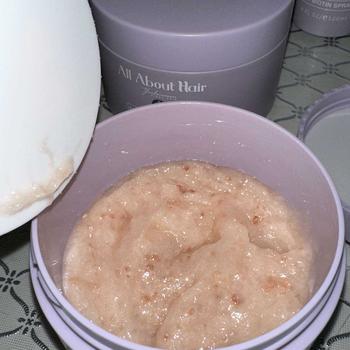 Product Review of Tẩy Tế Bào Chết Da Đầu All About Hair 200gr - Chăm Sóc Tóc, Dưỡng Tóc ( Tặng Xịt Biotin 50ml) from M**g 1