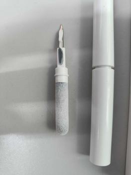 Product Review of Bút vệ sinh điện thoại, tai nghe đa năng 3 trong 1, nhỏ gọn tiện lợi dễ dàng vệ sinh bụi bẩn from K**a 1