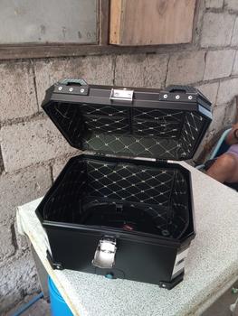 Product Review of NEW STYLE With box With Baseplate Motorcycle Top Box RXR 45 liters from r**0 1
