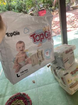 Product Review of (TẶNG 100 MIẾNG LÓT THẤM SỮA) 1 BỊCH Tã Bỉm Topgiakids pH<7 an toàn cho da bé, mềm mại, mỏng nhẹ, chống tràn tối đa tặng 100 miếng lót thấm sữa và kèm 2 miếng dùng thử (TDN) from M** S** ** C** 0
