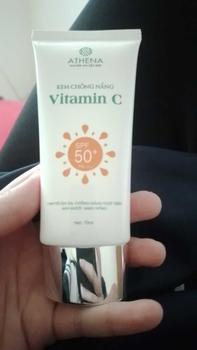 Product Review of KEM CHỐNG NẮNG VITAMIN C (Tặng nước hoa) PHÙ HỢP VỚI MỌI LOẠI DA Skincare Nữ Làm Đẹp Da from h** 0