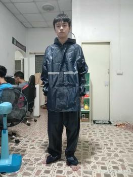 Product Review of ชุดกันฝน มีแถบสะท้อนแสง รุ่นหมวกติดเสื้อ Waterproof Rain Suitt เสื้อกันฝนมอเตอร์ไซค์ Split raincoat from K**a 1