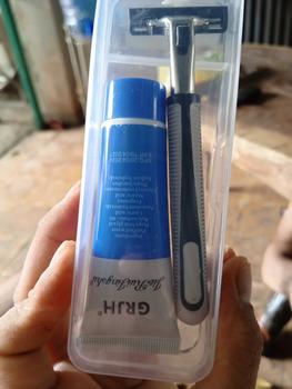 Product Review of COMBO DAO CẠO RÂU gồm 72 LƯỠI và 2 CÁN tặng kèm 2 GEL và 2 hộp đựng cán dao from N**n H**g L**g 0