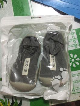 Product Review of Baby Kids Soft Rubber Sole Unisex Baby First Shoes Baby Anti Slip Walkers from C**e s**p 1