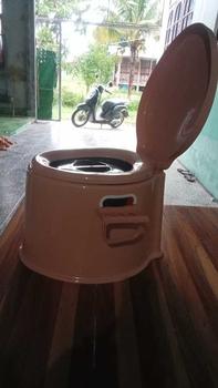 Product Review of สุขาเคลื่อนที่ ชักโครกฉุกเฉิน ห้องน้ำเคลื่อนที่ สำหรับเดินป่า กางเต็น์ ผู้สูงอายุ ผู้ป่วย  ความจุ 6.4 ลิตร from B**p 2