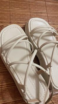 Product Review of EROSSKA - Giày sandal nữ đế xuồng dây quai mảnh cao 6cm màu nude - SB014 from Đ**i 0