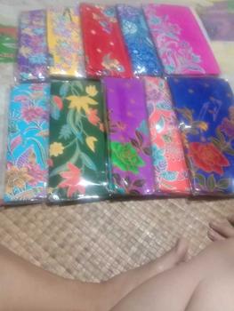 Product Review of คละลาย ดอก นกยูง 10 ชิ้นรูปแบบสุ่ม ผ้าถุง สำเร็จรูป กันต์รีวิว ผ้าถุงสกินนี่ ผ้าถุงสาวอวบ ผ้าถุงสําเร็จ ผ้าถุงไทยใส่แล้วสวย ผ้าถุงลายไทย ผ้าถุงตัดสําเร็จ ผ้าถุงเย็บพร้อมนุ่ง from บ**ข 0