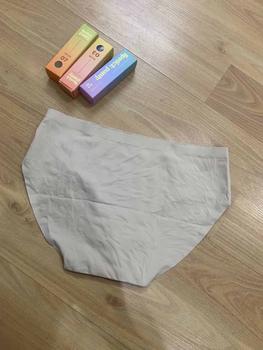 Product Review of BOM Sister x Ngọc Trinh - Quần lót nữ không viền su đúc, đáy hai lớp thông hơi, màu trơn ngẫu nhiên MUQ2506 from h**i 2