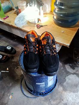 Product Review of sepatu safety pria ujung besi double suede cream tan brown boots karet sepatu Kerja Shoes Hitam Black from g**o 0