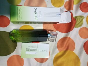 Product Review of Xịt khử mùi hôi nách Sakito 50 ml Sản phẩm kiểm soát mùi hôi Có hoa Xịt Thơm from T**1 0