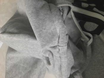 Product Review of Áo nỉ hoodie form rộng tay bồng phối vai Nữ Top Women in 2 mặt - Chữ Chảy from c**c 1