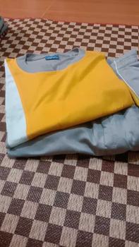 Product Review of Setelan baju olahraga wanita tunik muslimah / setelan baju senam wanita Celana Muslim Panjang Wanita Sport Hitam Seragam Polos Atasan from M**a R**a 0