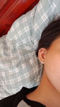 Product Review of Bông tai nơ Bốn cánh Mềm mại HMJ đường kính 8mm Hoa Tai Women Khuyên Tai from B**h t**g t**i ** 0