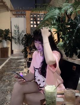 Product Review of TRENDYBOUTIQUE- ÁO PHÔNG CỘC HỒNG HỌA TIẾT MÈO from ** 0