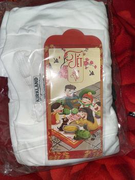 Product Review of Áo Thun Dài Tay Nam Nữ ( Màu Trắng ,Màu Đen) from V** D**g 3