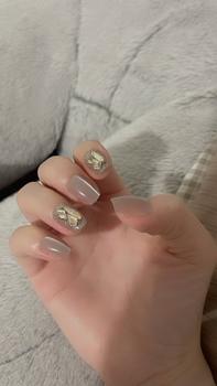 Product Review of NO.5 Móng tay giả kim cương lấp lánh ngắn nailbox from L**h 2