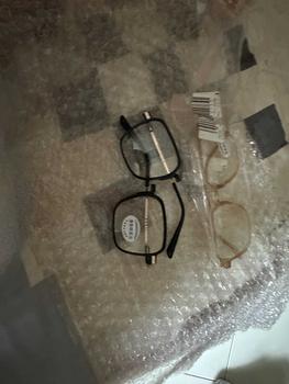 Product Review of New Photochromic Glasses Anti Blue Glasses Men Women Color Changing Eyeglasses Anti UV Sunglasses Square Clear Frame Eyewear from j**a 1