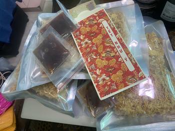 Product Review of [COMBO 3 GÓI] Cơm Cháy Siêu Chà Bông 250Gr [FREE SHIP] [MAGIC SHOP] Mua 1 Combo Tặng 1 Bịch Bánh Tráng Snack Thức Ăn Food Ăn Vặt com  chay from t**0 3