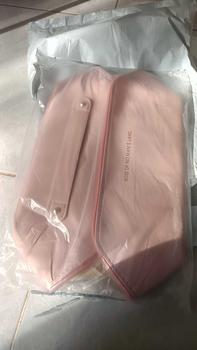 Product Review of 【พร้อมส่ง】ที่เก็บเครื่องสำอางหนัง กระเป๋าใส่อุปกรณ์อาบน้ำหญิง กระเป๋าเครื่องสำอางผู้หญิง from พ**ี 0