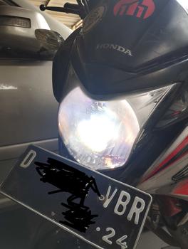 Product Review of ORIGINA LAMPU MOTOR LED H6 LASER 2 WARNA LAMPU MOTOR UNIVERSAL AC DC LASER GUN Motorcycle from K**y 2