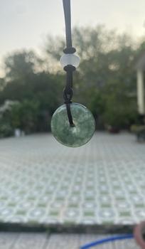 Product Review of Mặt dây chuyền đồng điếu ngọc xanh dầu mướt , đk 26x7mm from L** B**g T**h T** 0