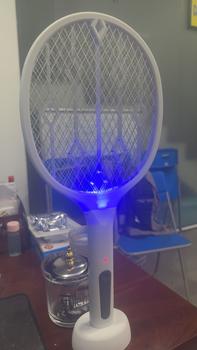 Product Review of Vợt Diệt Muỗi Thông Minh Gấp Gọn 2 In 1 Kiêm Đèn Bắt Muỗi Tự Động Ban Đêm Gấp Gọn - Điện Thế Bảo Vệ An Toàn - 2 Lớp Lưới Bảo Vệ An Toàn from q**8 0