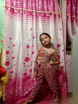 Product Review of LIVE SALE I TANYA FIT 5-8 YEARS OLD KIDS CROPTOP AND PANTS from m**o 0