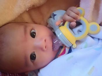 Product Review of BermaBaby พร้อมส่งอุปกรณ์ป้อนอาหารเสริมซิลิโคนสำหรับเด็ก เครื่องให้อาหารเด็ก  โภชนาการสำหรับทารก  ผลไม้และผักถุงตาข่าย from P** โ**ิ ** 0