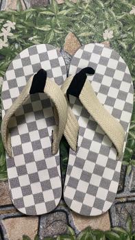 Product Review of [3]  Dép Xỏ Ngón Nam,Dép Tông,Dép Đi Biển Bề Mặt Hoạ Tiết Caro Kết Hợp Quai Dù Đế Cao Su Sandal depnamdep 2024 dép dibien depkep nam DéP Nhung from t**1 0