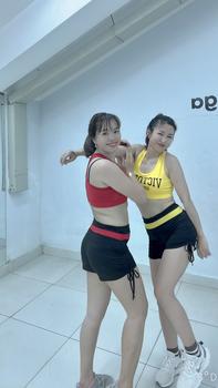 Product Review of Bộ đồ tập nữ thoáng khí thoải mái Sport from A**A H**r ** S** ** q** 0
