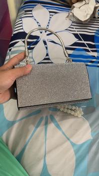 Product Review of Túi Xách Nữ Đeo Chéo Bag Clutch Đi Tiệc Cầm Tay Quai Kiềng Đính Đá BlingBling Màu Đen Màu Bạc Sang Chảnh Kèm Dây Xích Size 18 HÀNG CHUẨN QC Nhung Kem tuixach  thoitrang Khô sạch Nhẫn Đinh from N**n 1