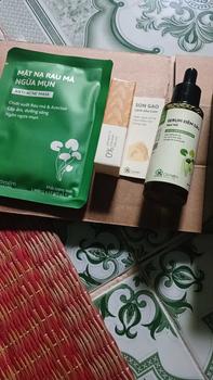 Product Review of Serum Kiềm Dầu Rau Má Dưỡng Âm Giúp Thu Mờ Lỗ Chân Lông Làm Đẹp Da Chăm Sóc Da Cỏ Mềm 30ml from T**g T**y 0
