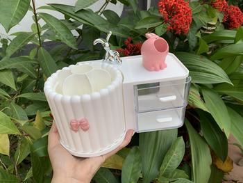 Product Review of [Giá Huỷ Diệt] Hộp Đựng Bút / Mỹ Phẩm Để Bàn Dạng Xoay Sáng Tạo Cho Học Sinh Giá Đỡ from h**p 1