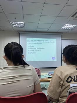 Product Review of Combo Bông Tẩy Trang Ép Định Hình Q.P Cosmétique Không Xơ Rách, Hạt Massage Sạch Sâu from T**n T** M** T**h 1