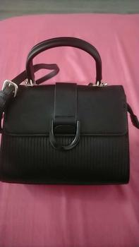 Product Review of JC Tas Fashion Wanita Nadean Series Tas Wanita Handbag Tas Selempang Wanita [1019] Kulit Pu from A**a A**r 0