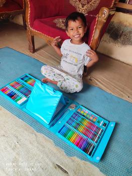 Product Review of GROSIR Crayon Set 208 Pcs dan 150Pcs Pensil Krayon Warna Lengkap Art Set Menggambar dan Mewarnai Seni Melukis Anak Stationery from I**a 1