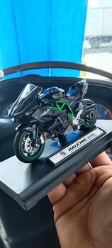 Product Review of โมเดลรถจักรยานยนต์ที่สวยงามและเท่ห์โลหะผสมของเล่นคาวาซากิ H2R1:18 นินจารถจักรยานยนต์ซีรีส์รถจักรยานยนต์คอลเลกชันผู้ใหญ่ของขวัญเครื่องประดับฝันไรเดอร์ชาย from บ**า ว**ง 1