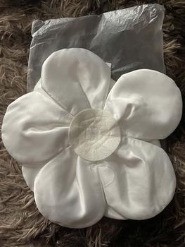 Product Review of Hoa Đính Cườm 3D, Cỡ Lớn, Trang Trí Khâu, Thủ Công Mới, Miếng Dán Hoa Lớn 29cm, Vải May Tự Làm, Thích Hợp Cho Vải Áo Sơ Mi, Hoa Ngực, Cho Tiệc Cưới from Q**H N** Y**A 1**3 0
