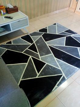 Product Review of Karpet Lantai Empuk Busa Malaysia Bahan Kain Flanel Polyester Size 140x190 (Medium) Carpet from V**a 0