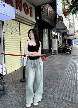 Product Review of Quần Jeans Ống Rộng Phong Cách Hàn Quốc KARA 498- Chất vải dày dặn, thoải mãi, dễ phối đồ from n**h ** 0
