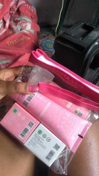 Product Review of PAKET KOMPLIT HANASUI FLOWLESS GLOW 10 PENCERAH WAJAH  5 IN 1Hidrasi Kulit Kering Pemutihan Bebas Alkohol Meringankan Semua Jenis Kulit Kotoran Perawatan Melembutkan Cleansing Facial Niacinamide Hitam Licorice Mencerahkan Vitamin Cleanser  Membersihkan from 🥀**🥰 1