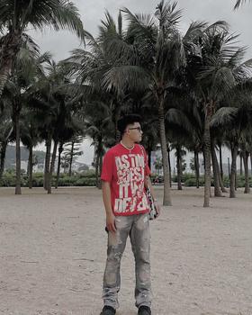 Product Review of Áo thun nam nữ form boxy GWYN OFFSHORE T-SHIRT Cotton Màu Đỏ Cổ Tròn Menswear from g**u 0